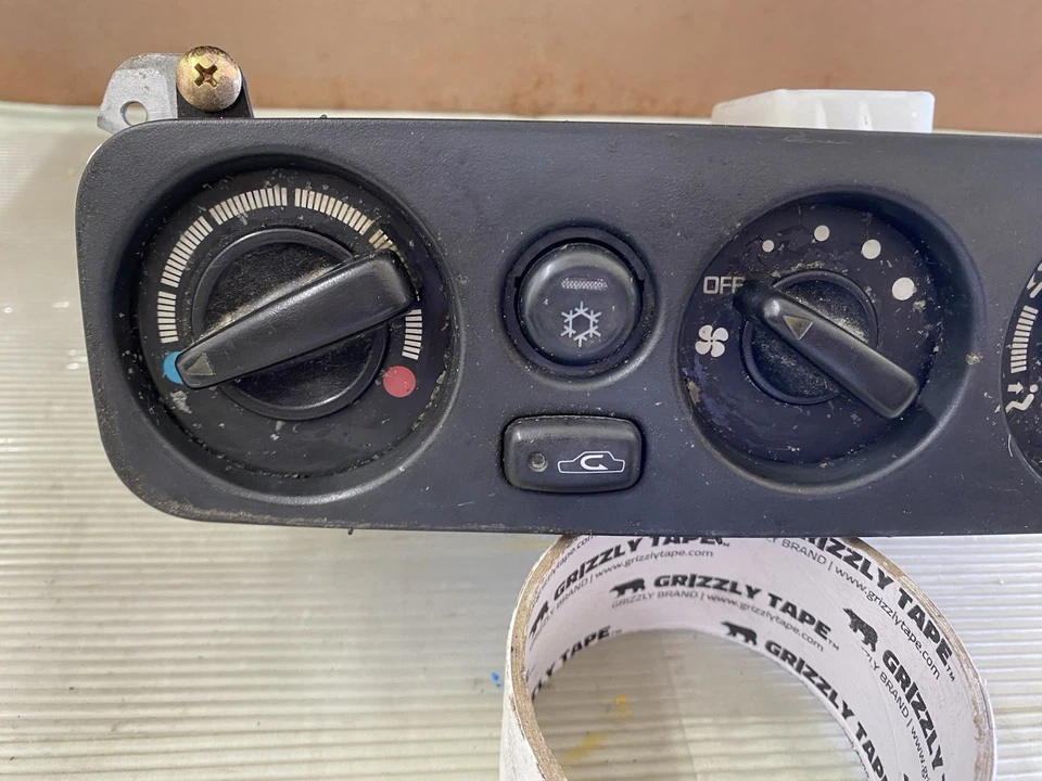 Botões de controle climático AVAC Mitsubishi Montero Sport fabricante de equipamento original 2000-2004 MR460759 - Imagem 3 de 4