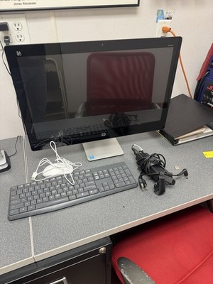HP Pavilion 23.8  All-In-One Desktop Intel Core i3 B&O Audio WiFi,Keyboard,Mouse