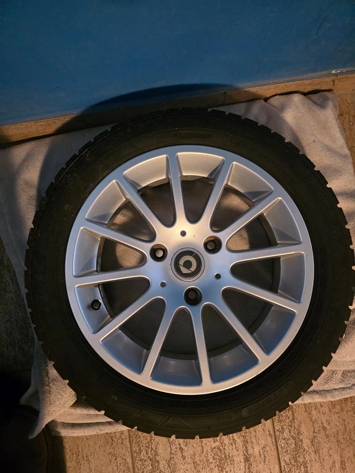 Smart 451 4x15 Zoll Felgen mit 4x Winterräder - Bild 2 von 4