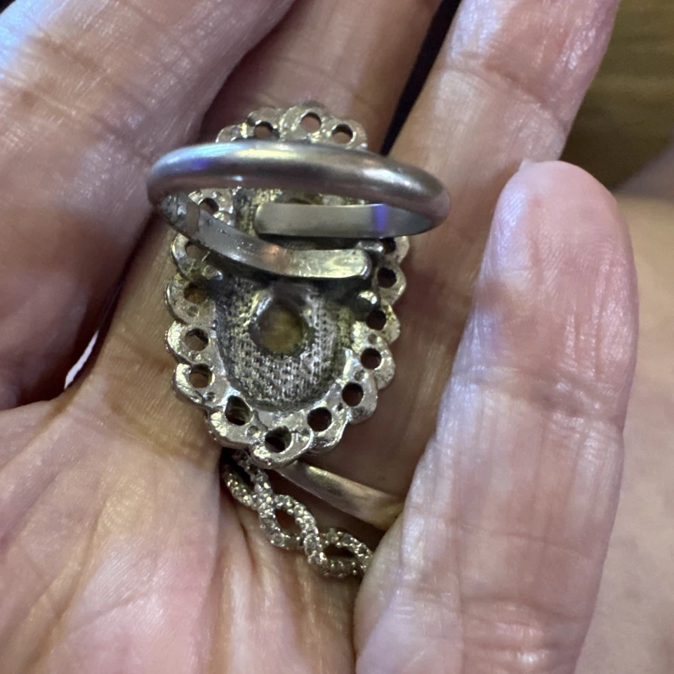 925 Sterling Silver Ring Oval Mother Of Pearl  Size 7 - Image 2 of 4