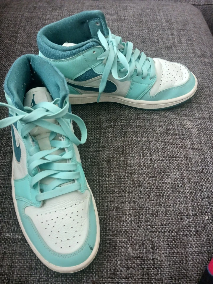 Size 7.5 - Air Jordan 1 SE Mid Bleached Turquoise W - image 4 of 4