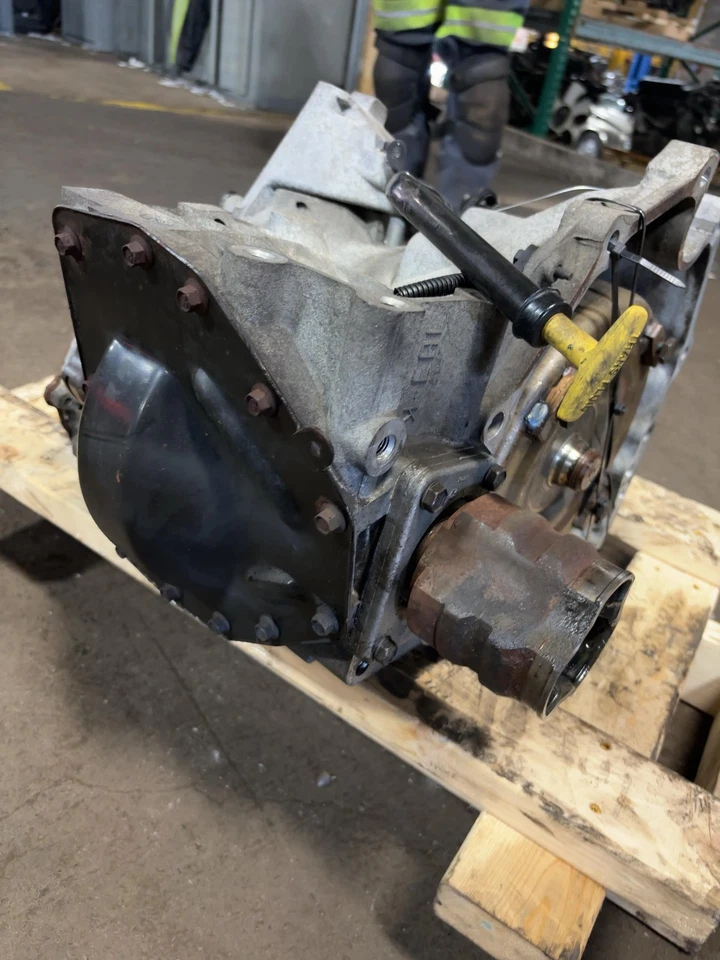 Conjunto de transmisión CHRYSLER SEBRING 99. Auto Trans Foto 3 de 4