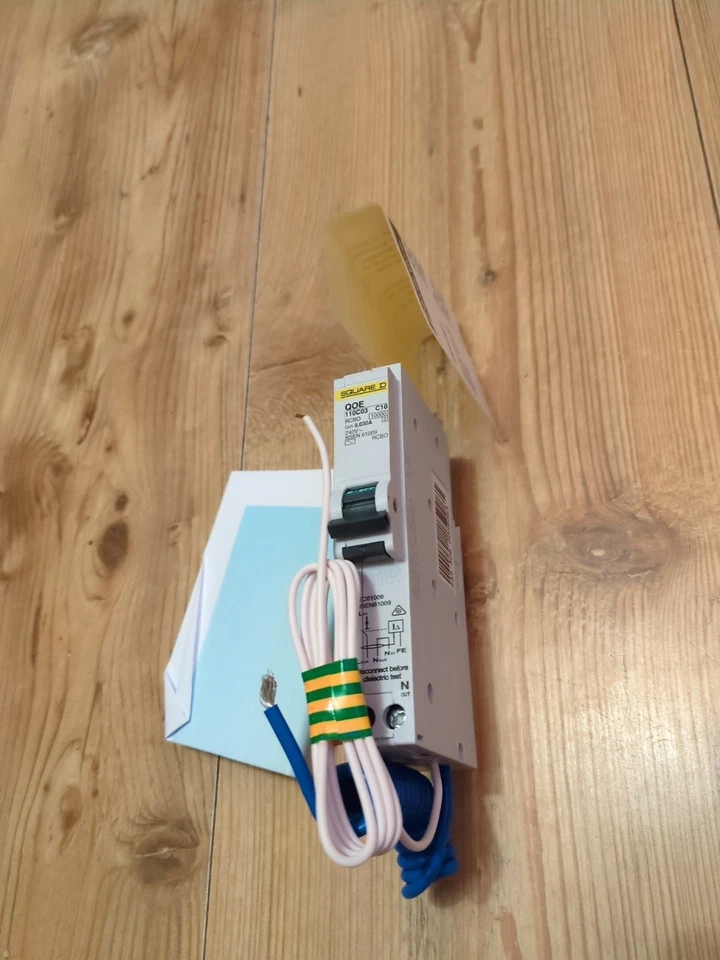 Square D QOE  10A  30mA  110C03 1 Pole Ns  RCBO TYPE QOE  Breaker , SENT FAST  - Image 3 of 3