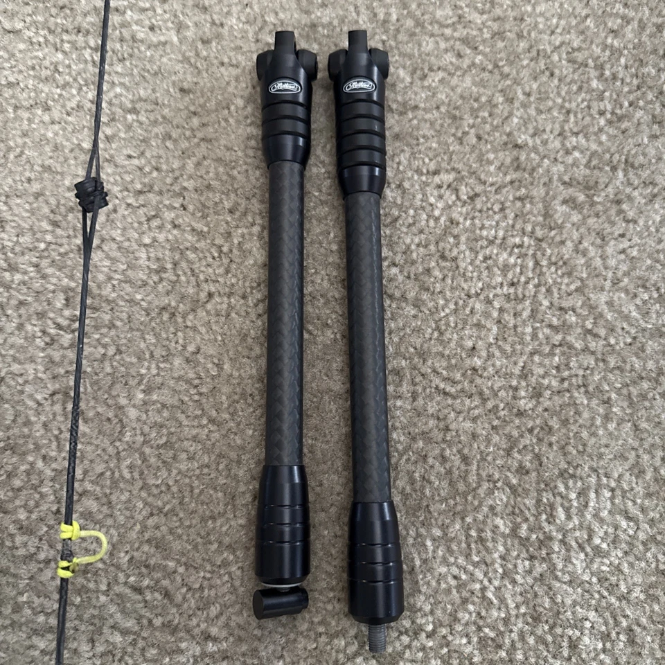 Mathews Atlas Compound Bow Right-Handed - Image 2 of 4