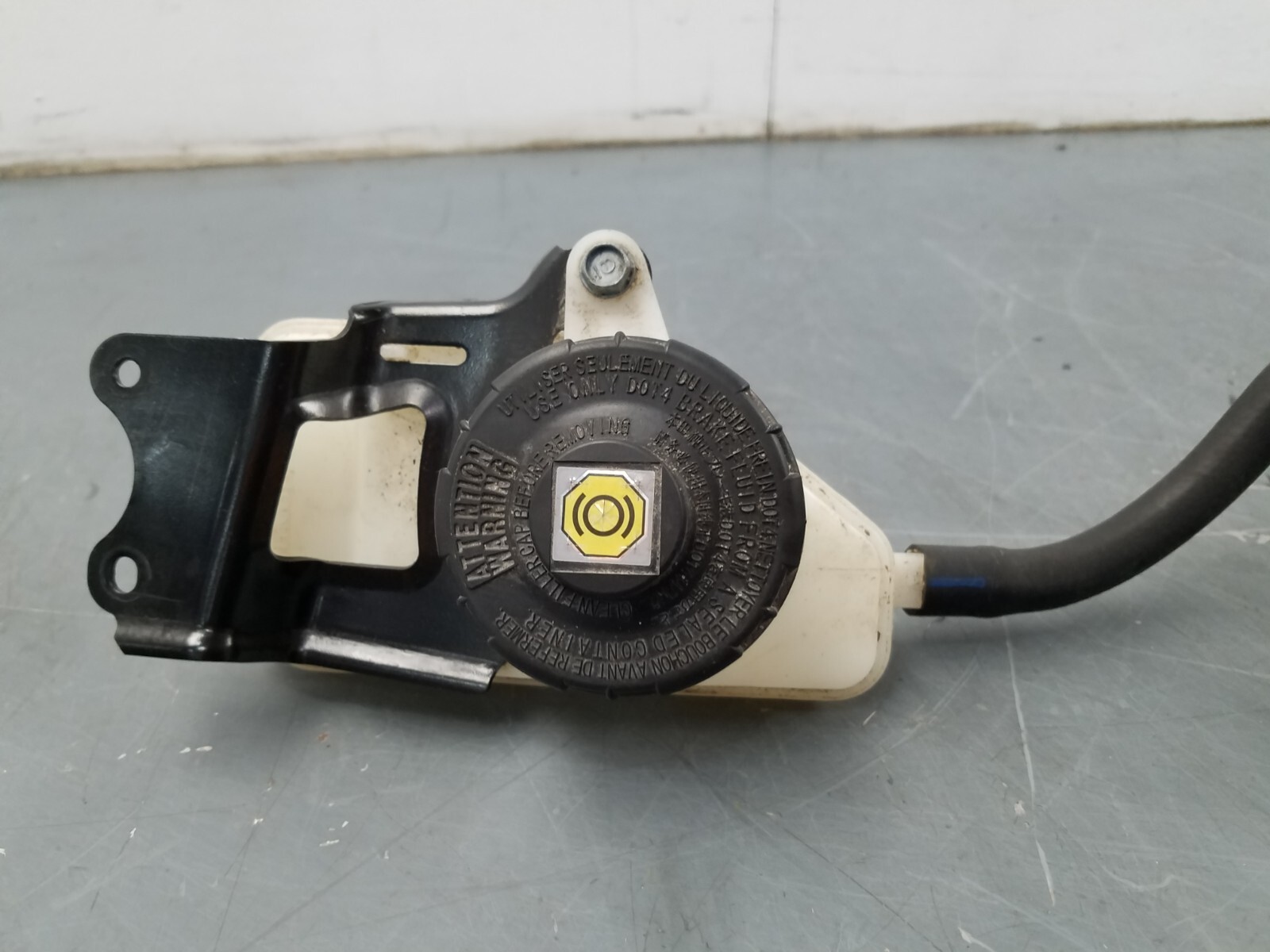 2021 Acura NSX Tandem Motor Cylinder Set  / Reservoir  #0029 V11