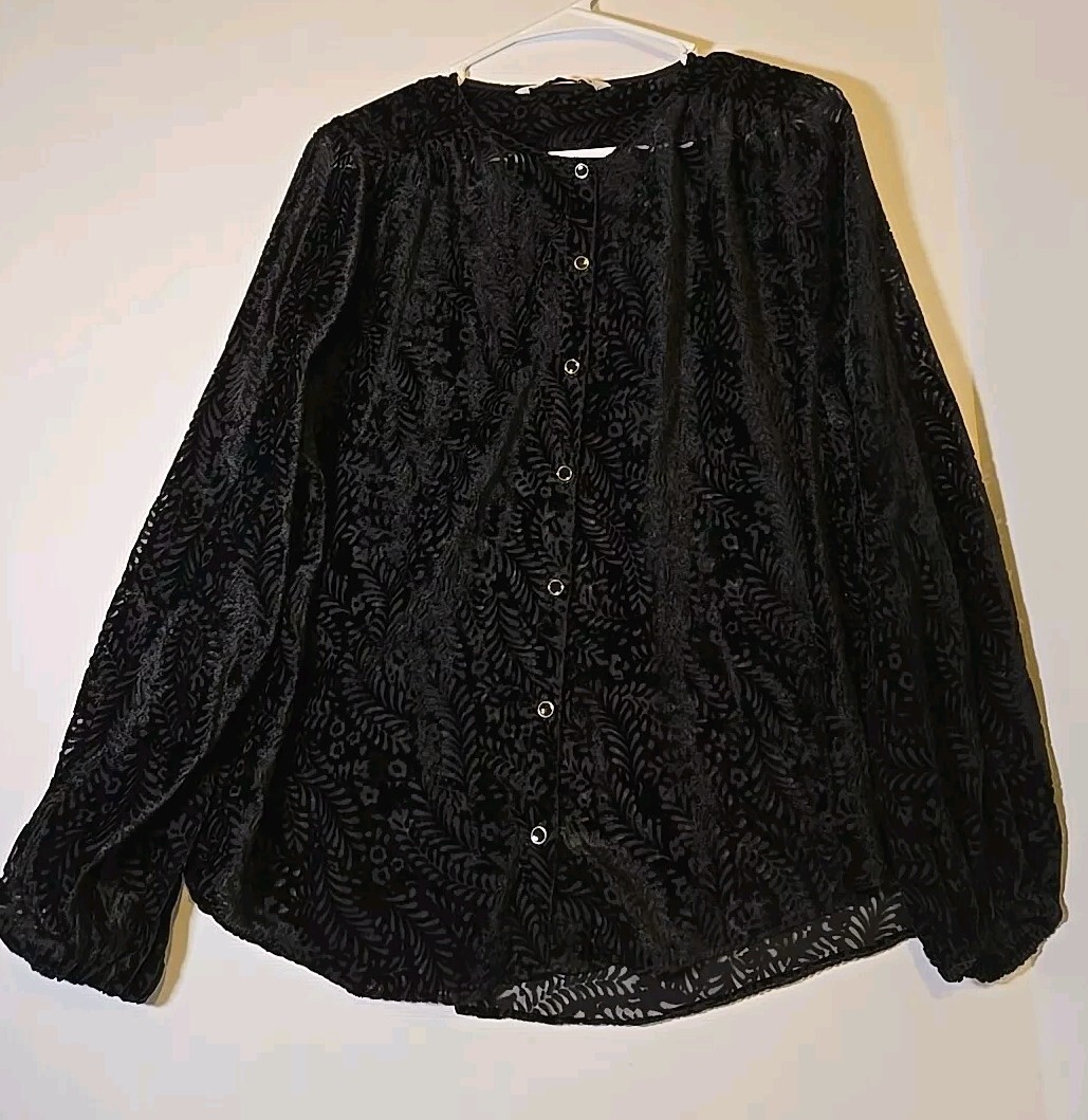 Zara Black Velvet Top Medium Burn Out Floral Filgree Button