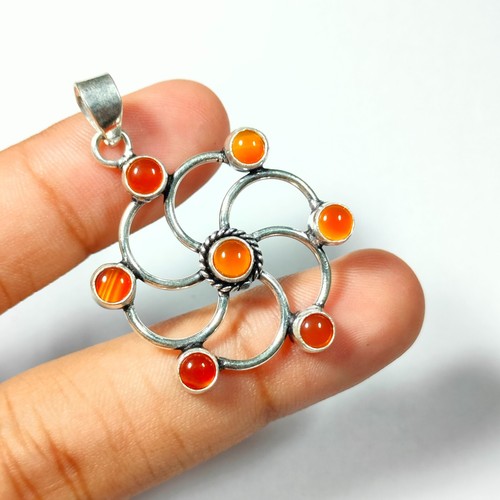 Handmade Designer Spin Flower Oxidized 925 Silver Natural Red Onyx Pendant - Picture 2 of 4