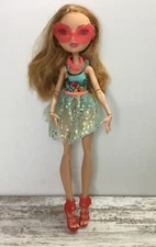 Ever After High Ashlynn Ella Mirror Beach Series Doll -Daughter Of Cinderella
