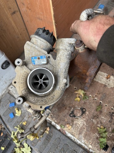2019 NISSAN NAVARA 2.3 DCI DIESEL TURBO CHARGER UNIT H8201380020 Free P&P - Picture 2 of 4