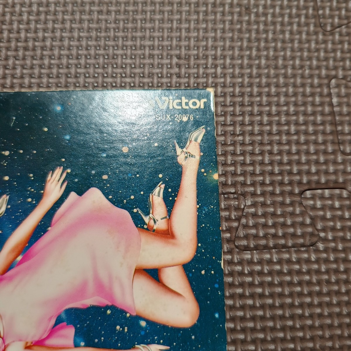 置物 young love explosion 71RjG2jMctL._UF894,1000_QL80_.jpg