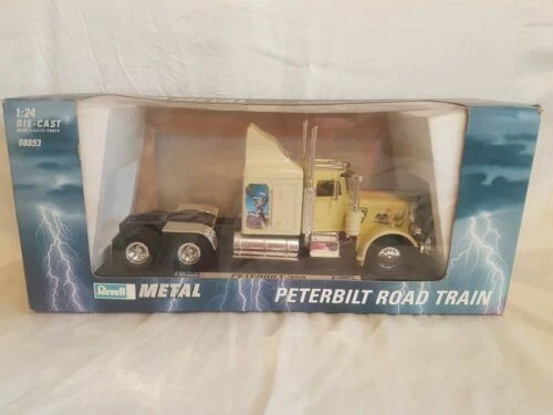 Voitures, camions et fourgons miniatures Revell pour Peterbilt