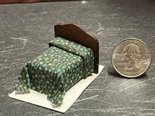 Dollhouse Miniature Bed Green M 1:48 Quarter inch scale 1/4 F209 Dollys Gallery