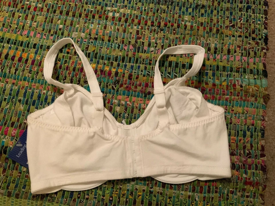 Sujetador de lactancia con aros Leading Lady 487 talla 40D nuevo con etiquetas Foto 4 de 4