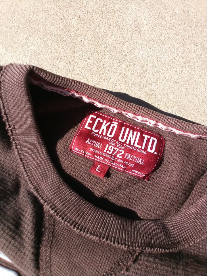 Camisa Térmica De Colección Y2k Ecko Unltd Cyber Goth Manga Larga Bordada Marrón Foto 4 de 4