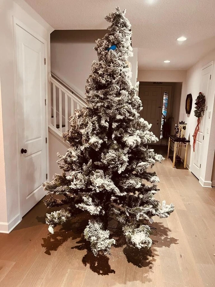 CHRSITMAS TREE- VICKERMAN COMPANY ITEM : A895180 - Image 2 of 4