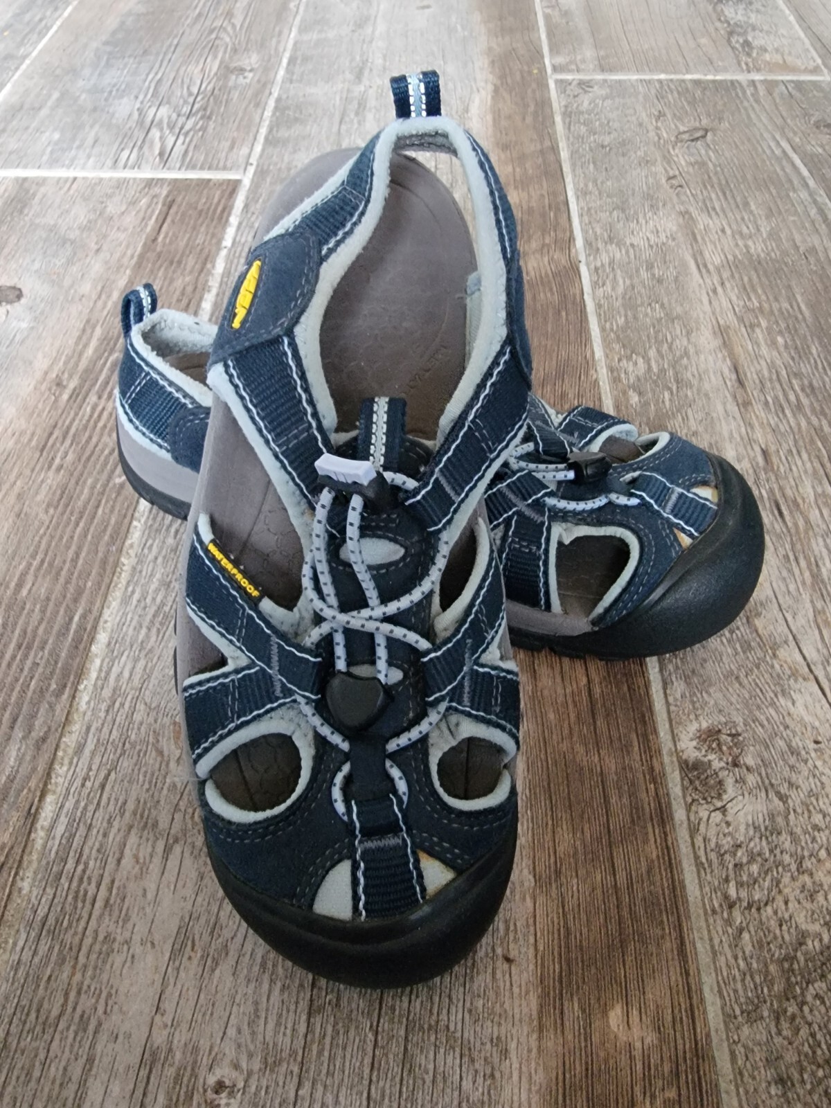 Sandali impermeabili sportivi Keen da donna Newport US 7 EU 37 5