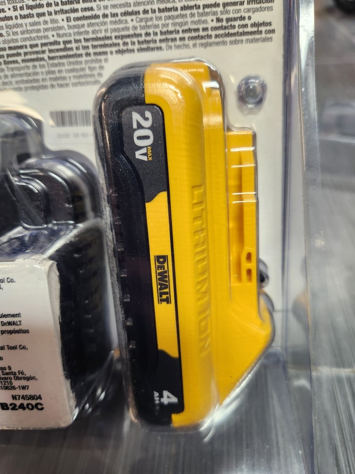 DEWALT DCB240C 4 Ah LiIon Battery with fuel guage and Charger