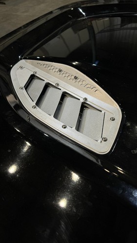 Motobilt Hood Vent Kit for 10th Anniversary Jeep JK Rubicon - Picture 8 of 8