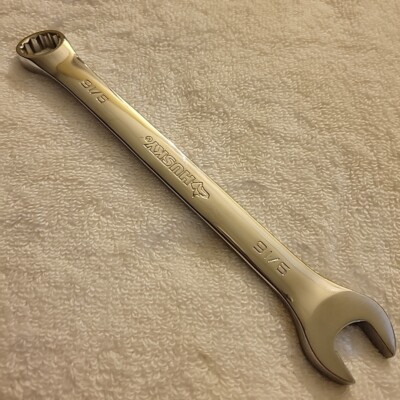 Husky 9/16'' 12 Point  Combination Wrench  New            