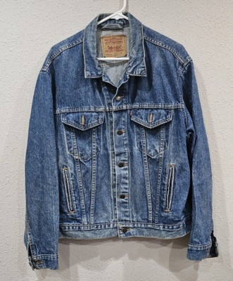 90’s Vintage Levi’s 70506-0216 Size:42 90s Vintage Levi's 70506-0216 Denim Jacket in Blue, Size 42