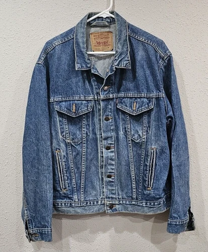 Levi’s Mens Vintage 70506-0216 90’s Medium Wash Trucker Denim Jacket Size 44R