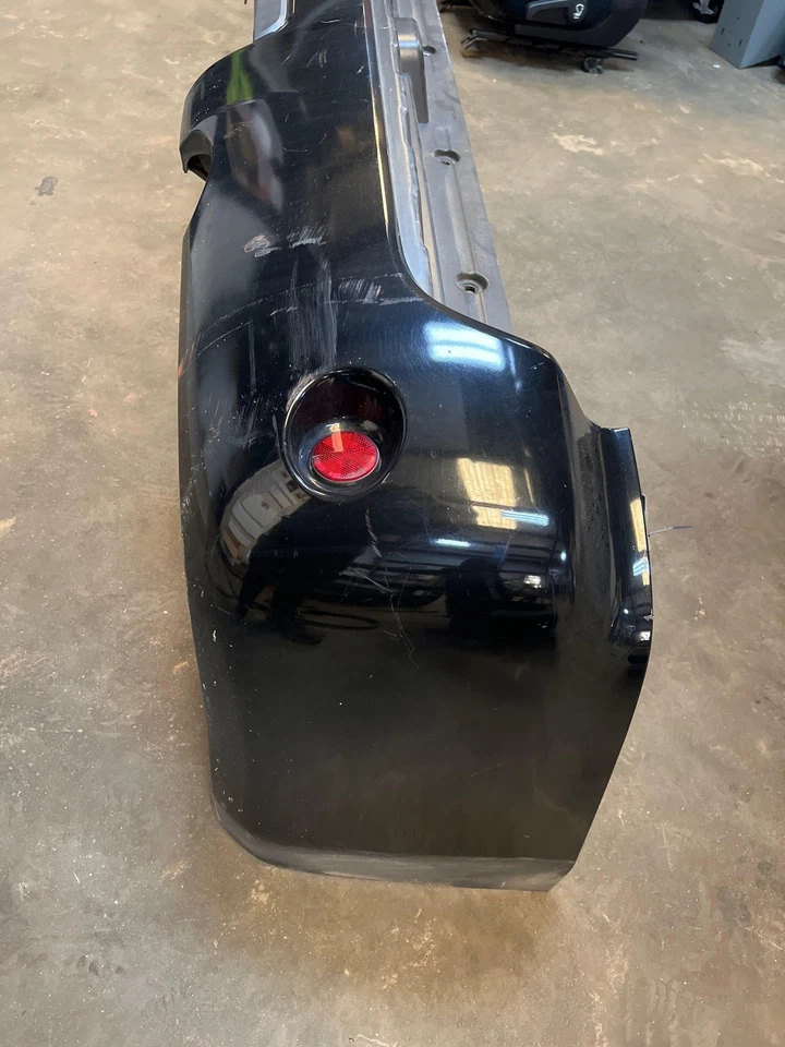 Подходит для заднего бампера 08–22 TOYOTA SEQUOIA в сборе без системы помощи при парковке черный = 202 царапины! - Изображение 3 из 4