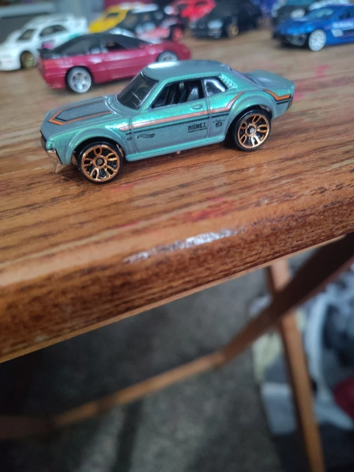 Lote de 14 autos sueltos Hot Wheels Toyota Foto 4 de 4