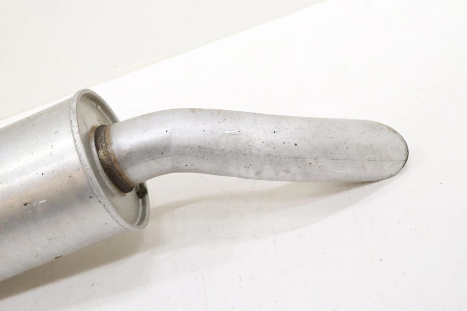 2015 - 2020 CHEVROLET SUBURBAN REAR EXHAUST SYSTEM MUFFLER TAIL HOSE PIPE OEM - Image 4 of 4