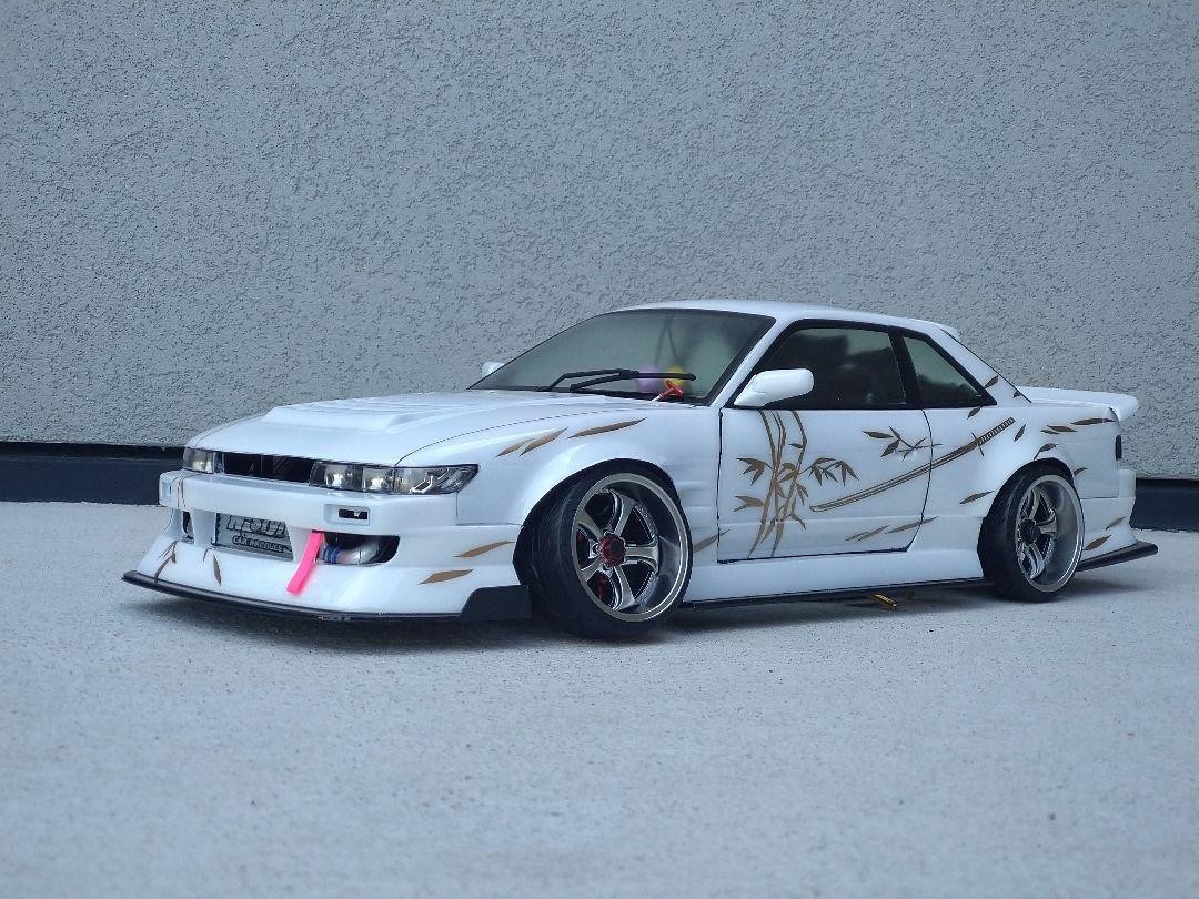 Picture 1 of 5