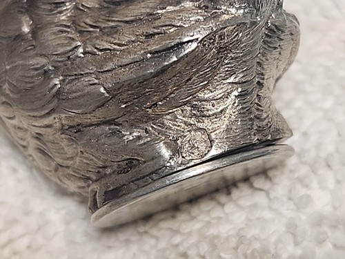 Vintage French .800 silver salt and pepper shakers. "Minerva 2" stamped - Picture 8 of 10