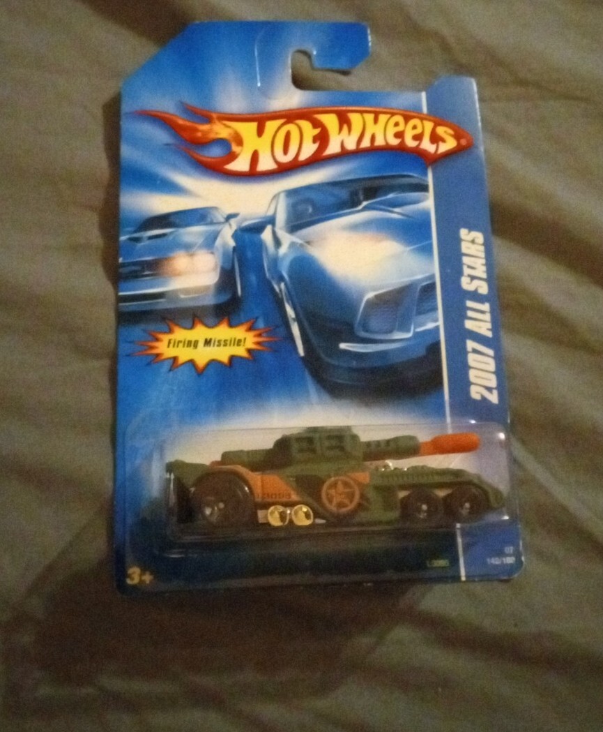Hot Wheels 2007 All Stars Invader w/ Firing Missle Army Green & Orange #142/180