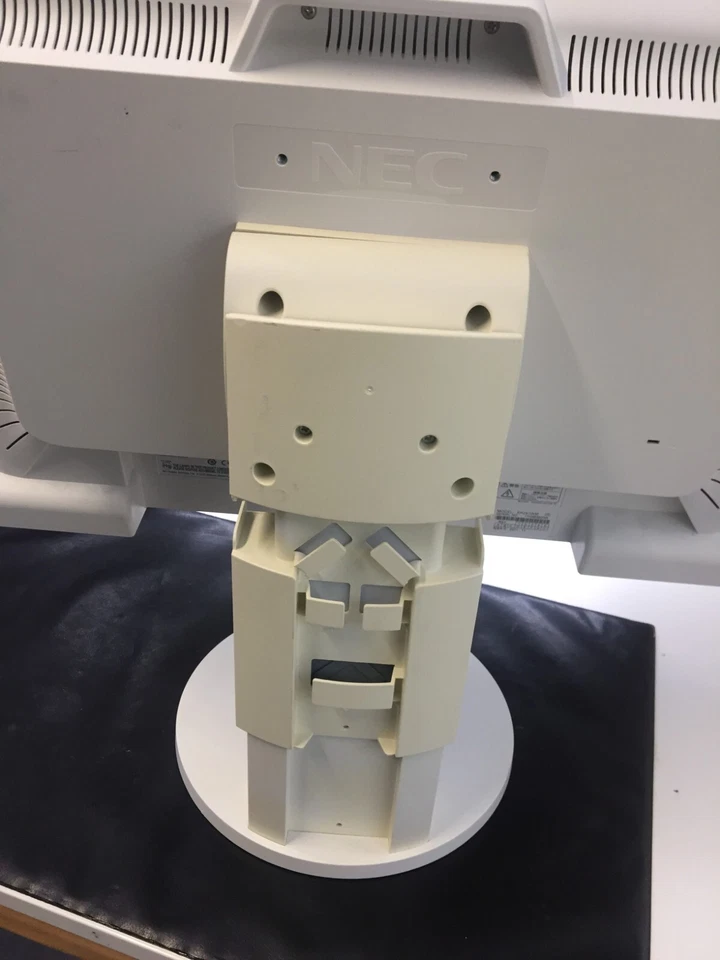 20x NEC Monitore MultiSync EA241WM 24 Zoll IPS TFT 16:10 PIVOT DVI HDMI B-Ware - Bild 3 von 3