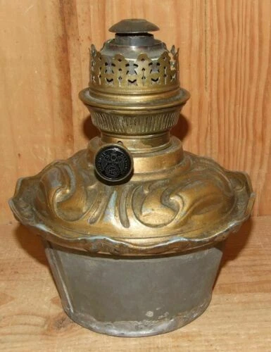Lampes à huile, pétrole, gaz du XIXe siècle en laiton