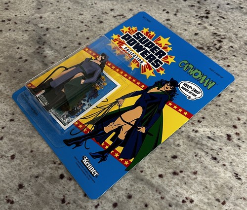Custom “Kenner” Super Powers - CATWOMAN - Mint-on-Card! - Picture 3 of 5
