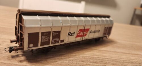 Roco Austria, HO DC Rail Cargo Austria Freight Car, Item # D77. - Picture 2 of 5
