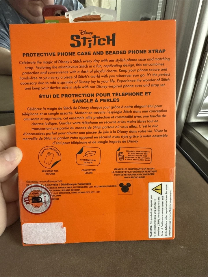 Funda de teléfono Disney Stitch iPhone 13/14/15 con correa de murciélago con cuentas momia de Halloween nueva con etiquetas Foto 2 de 3