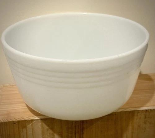 Vintage Pyrex 9in Diameter Milk Glass Mixing Bowl General Mills Made In USA