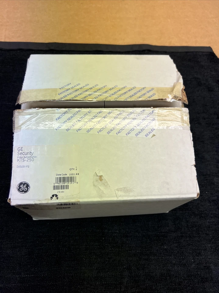 NUEVO - CAJA ABIERTA - Amplificador de distribución de video Interlogix GE Security KTS-250 Foto 2 de 3