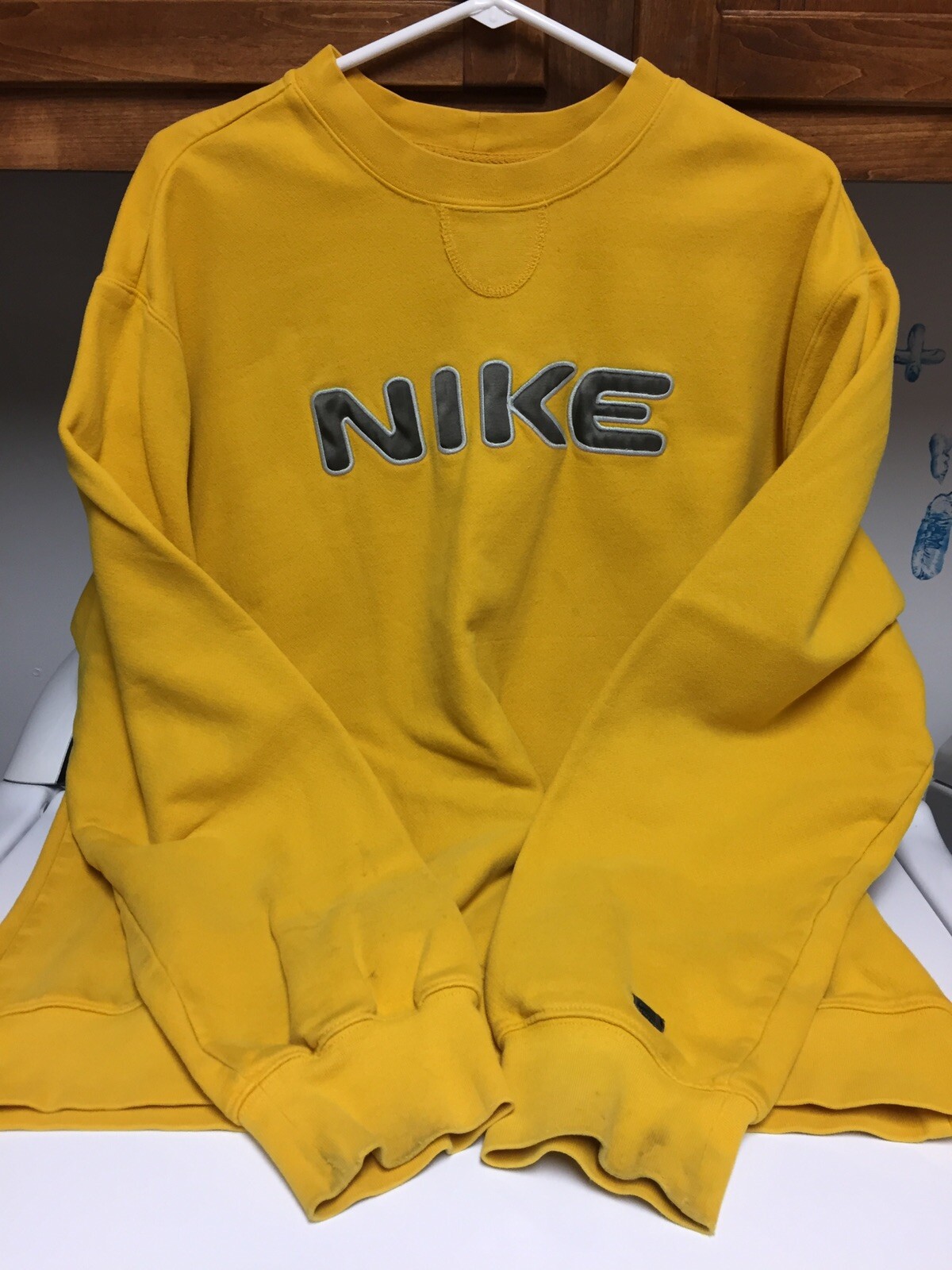 Nike Pullover Vintage Sweatshirt Sweater Logo Swoosh Yellow Gray Size  Medium | eBay