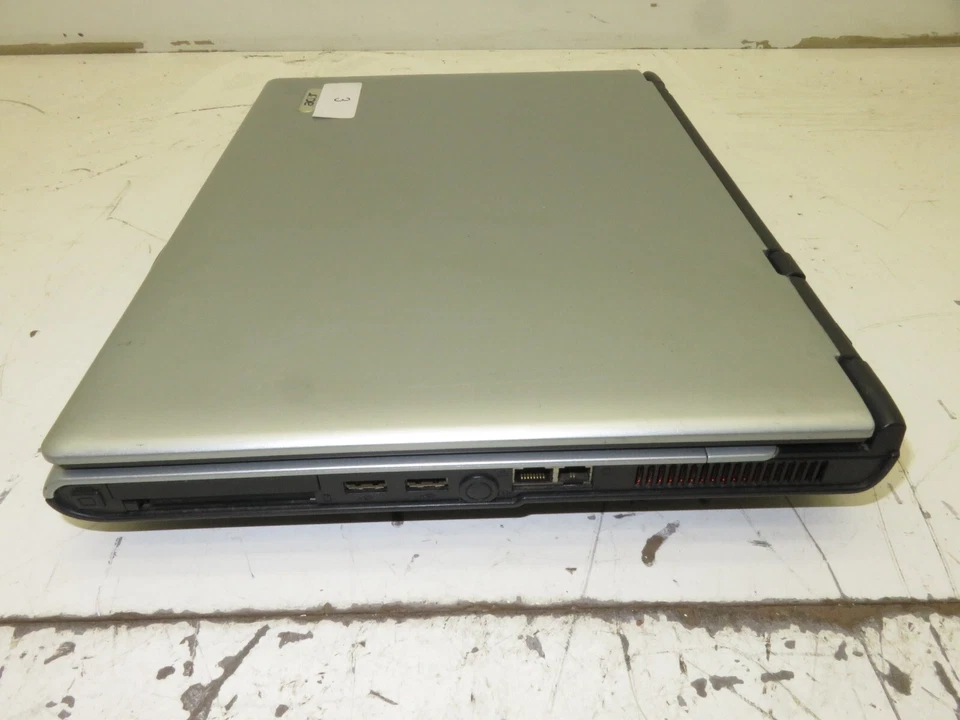 Portátil Acer Aspire 3000 ZL5 AMD Sempron 1,25 GB. Ram sin disco duro - pantalla dañada Foto 2 de 4