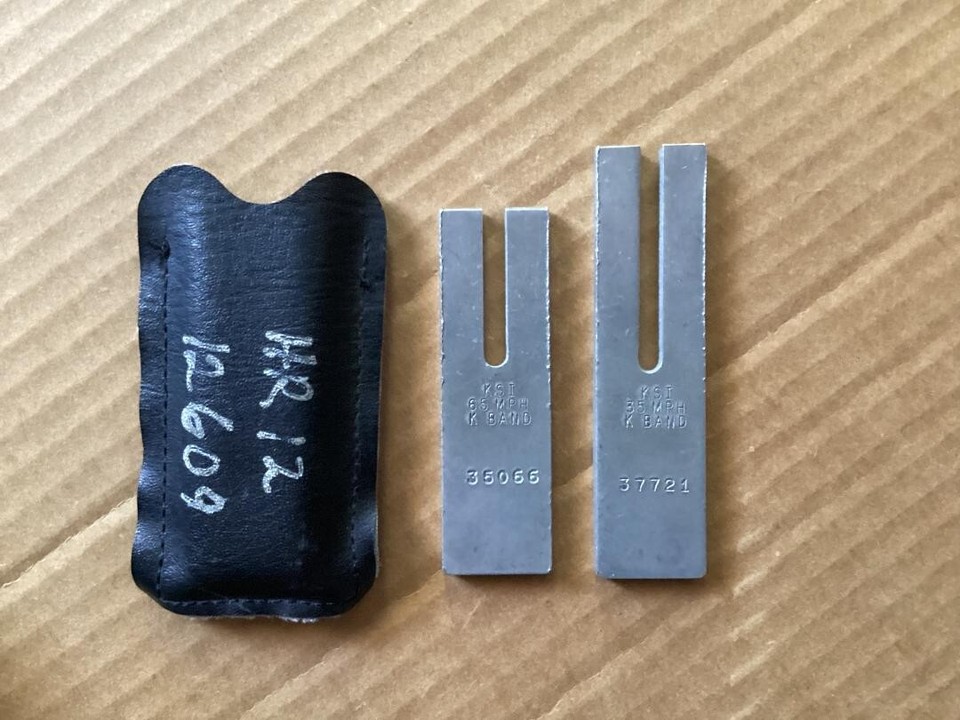 Kustom HR12 Handheld Radar With Tuning Forks And Mount And Case eBay