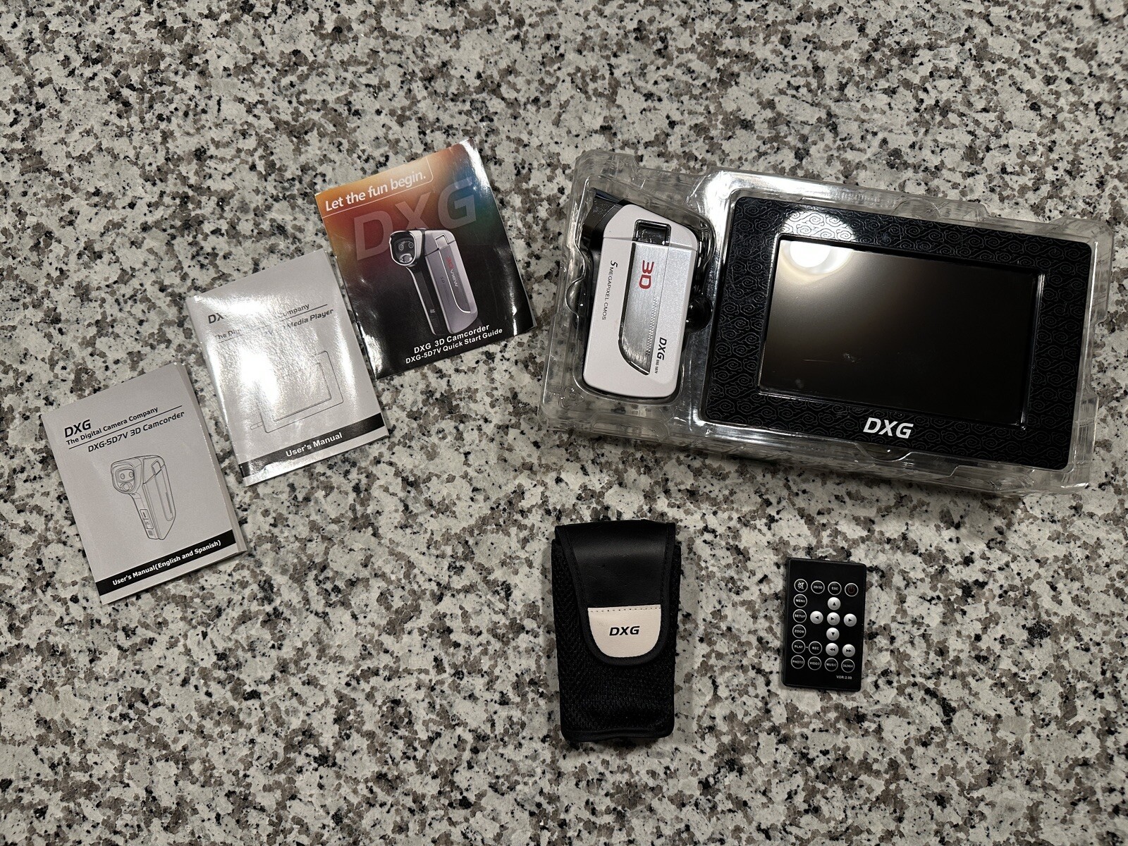 Experience Immersive 3D Video with Advanced Camcorder and Display Technology-image