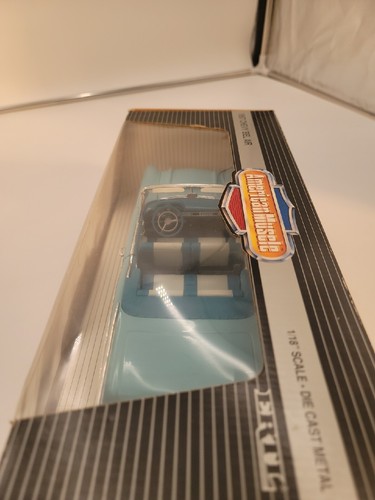 SCALA 1:18 1957 CHEVROLET BELAIR CONVERTIBILE BLU (PINNE CROMATE) DI ERTL - Foto 7 di 10