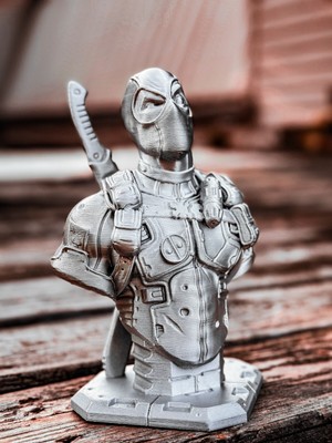 A Silver Deadpool Bust From Marvel Comics. Great For Any Fan!
