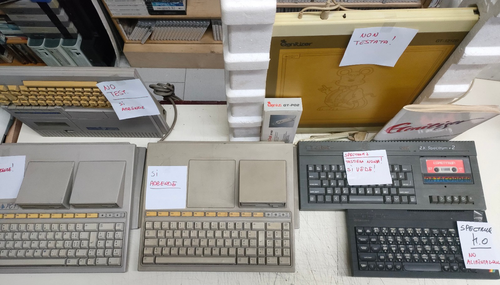 LOTTO OLIVETTI/ SPECTRUM,  5 COMPUTER + TAVOLA GRAFICA, CON DIFETTI - Foto 1 di 5