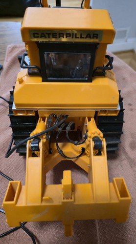 THE CAT D9L Caterpillar RC Bulldozer Power Dozer #2191 New Bright Open Box! - Picture 10 of 14