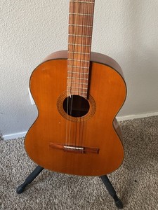 Vintage Aria A551B Classical Guitar (Made in Japan)