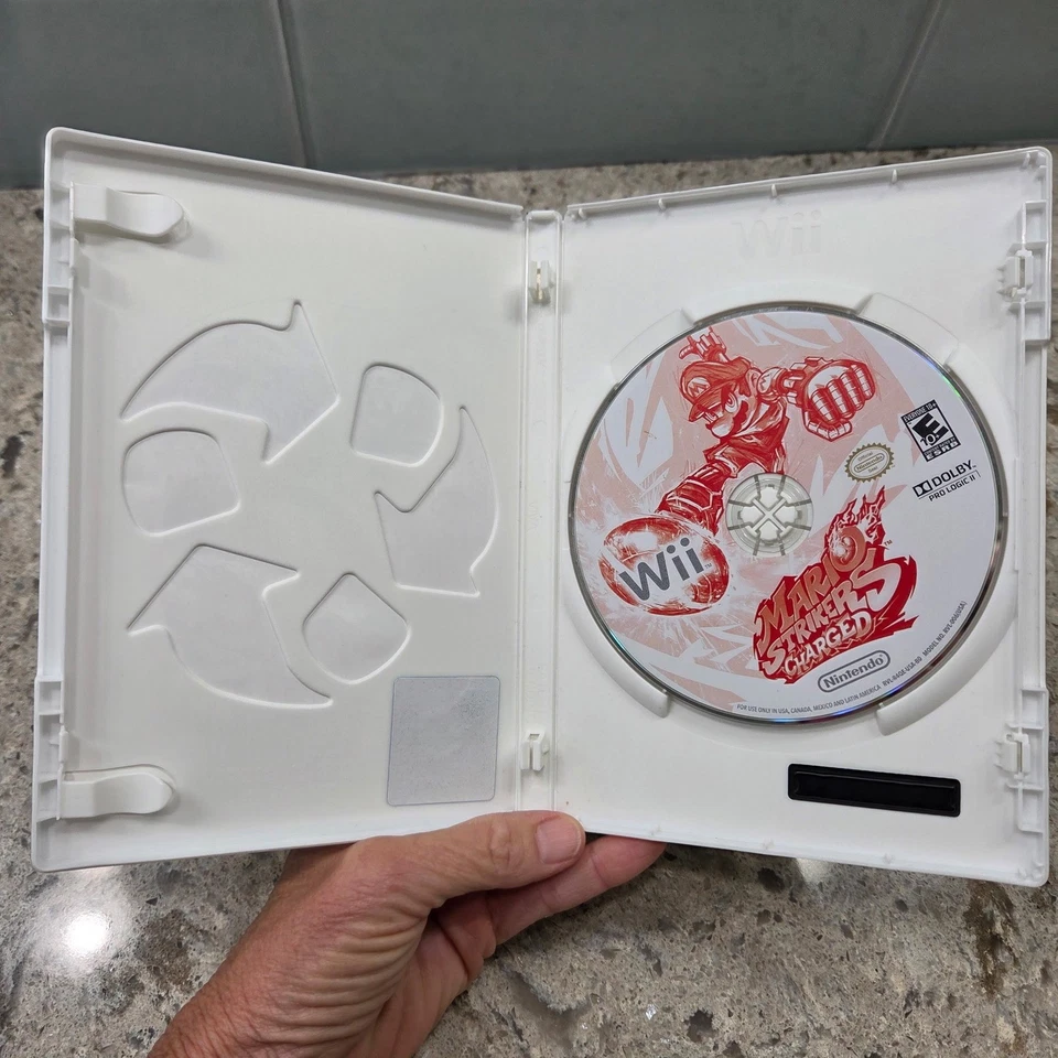 Mario Strikers Charged Nintendo Selects Wii Game Soccer Complete CIB - Image 3 of 4