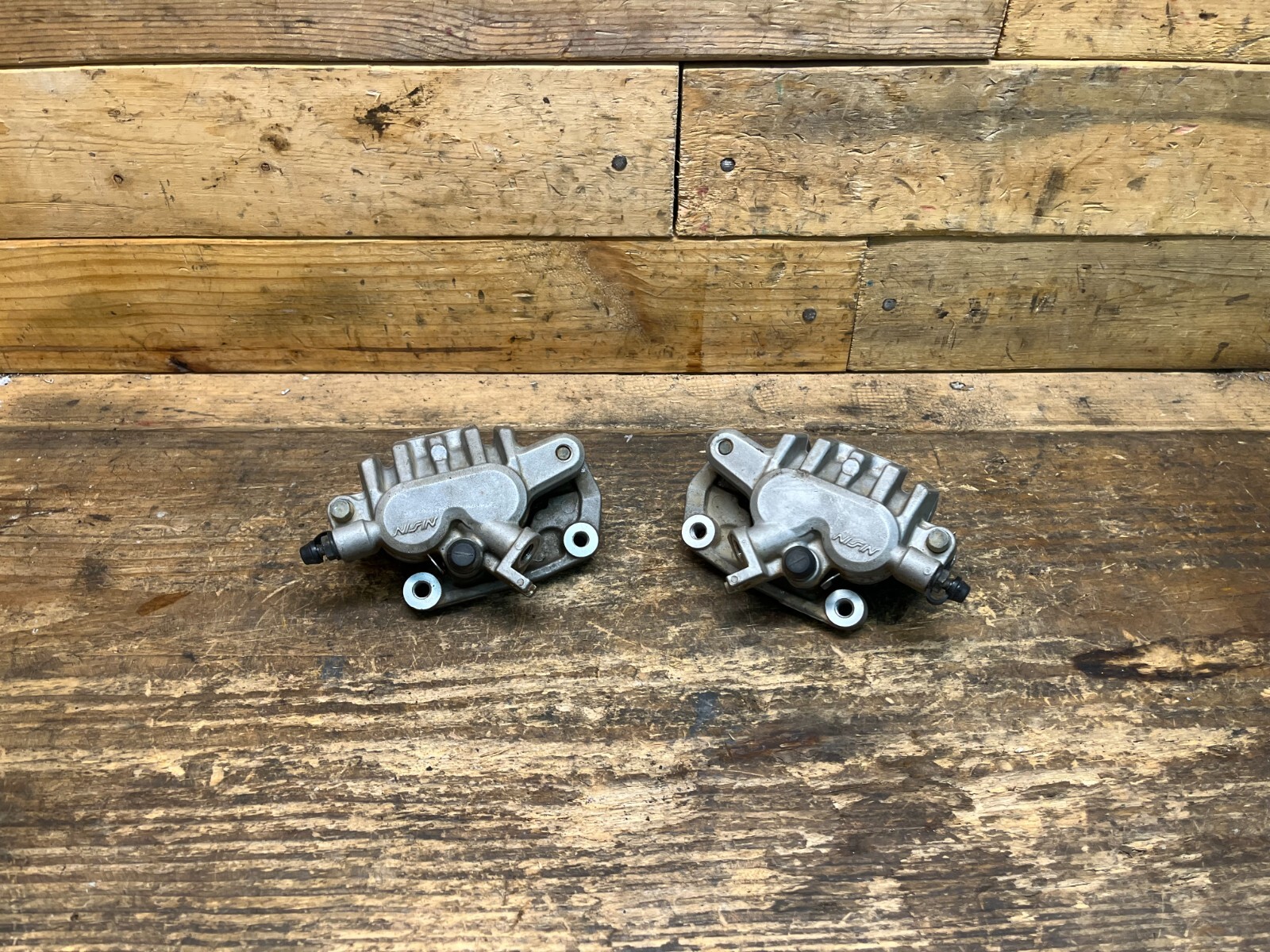 OEM 2005 Honda TRX450r TRX 450r Front Left Right Brake Caliper Set