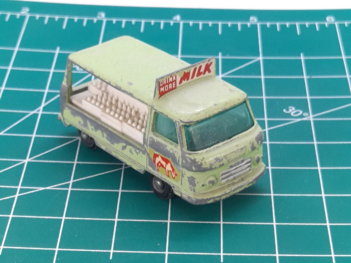 Vintage Matchbox Lesney No 21 Commer Bottle Float Milk Truck